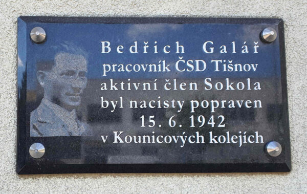 Pamětní deska Bedřicha Galáře